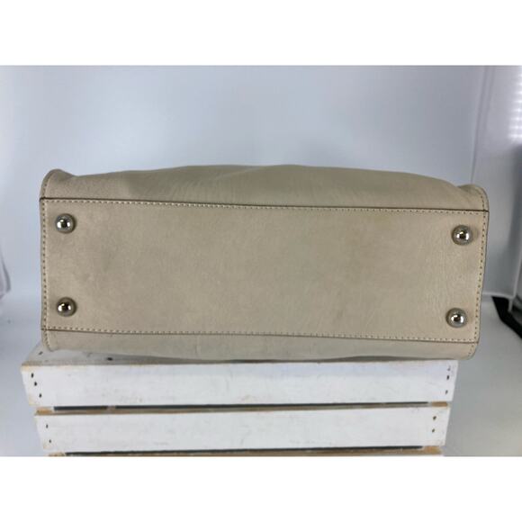 MICHAEL KORS HAMILTON LARGE IVORY LEATHER SHOULDER BAG - Picture 9 of 16